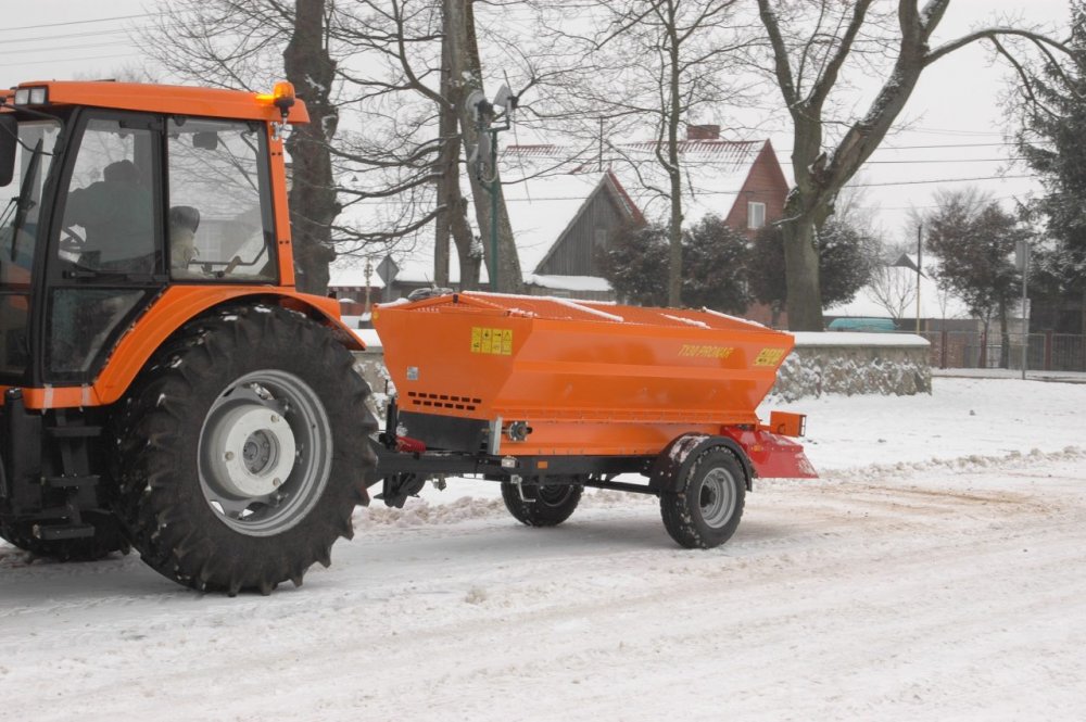 Pronar T130 trailed lime salt sand spreader for sale McLaren Tractors