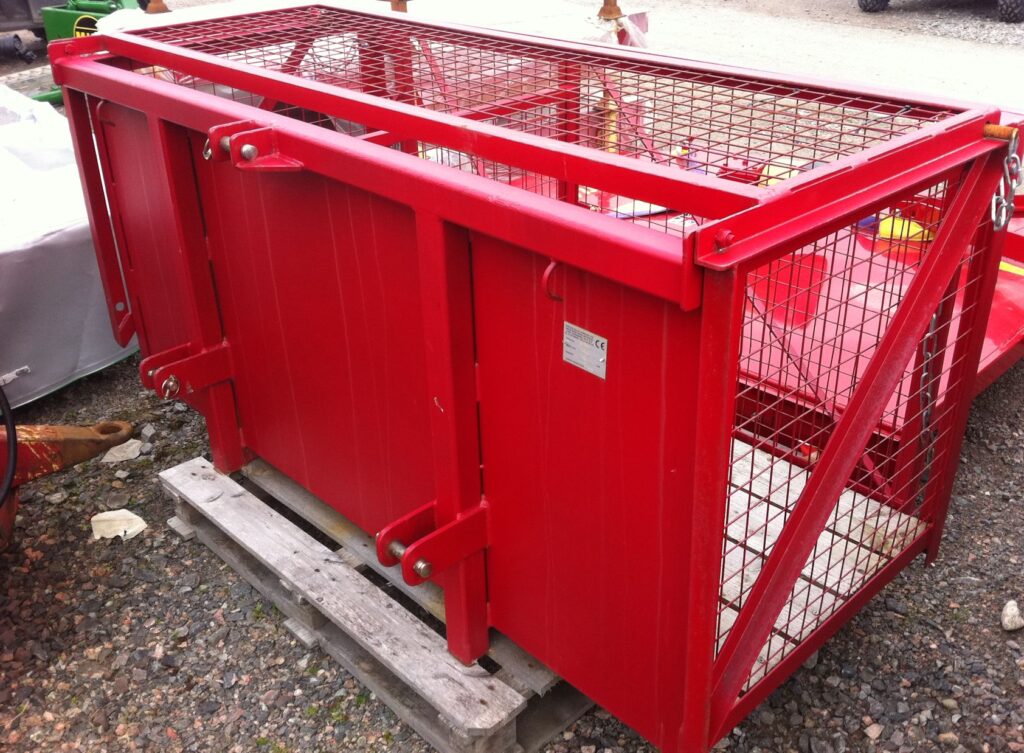 Foster 1.8m Livestock transport box McLaren Tractors