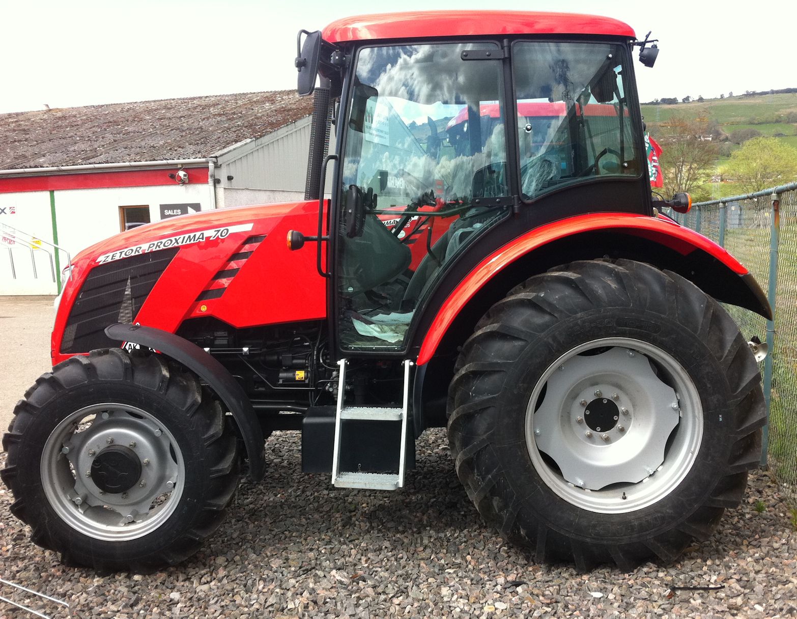 Zetor Proxima 70 LH McLaren Tractors