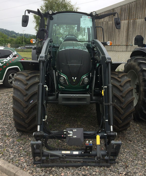 Valtra A114H 110hp deluxe tractor for sale 2 McLaren Tractors