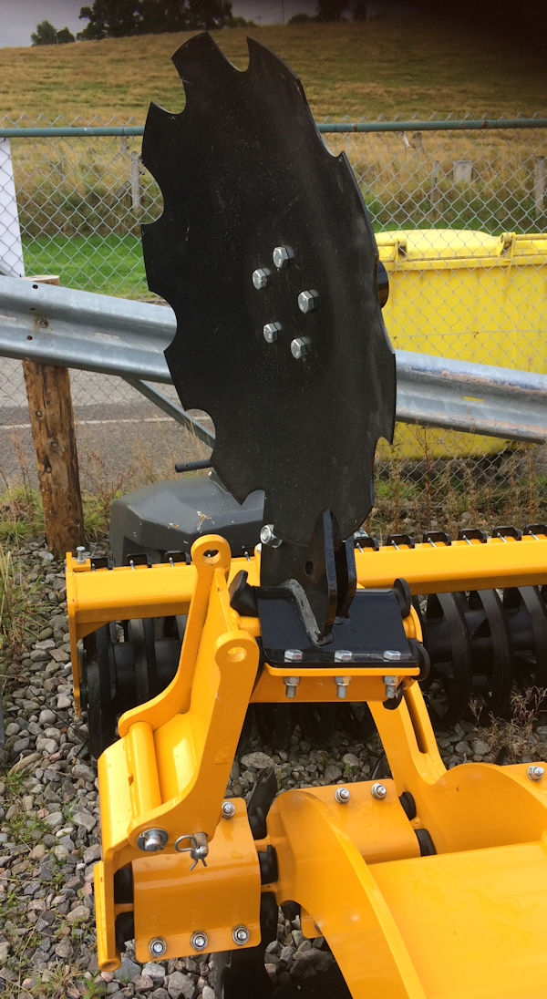 Staltech 3m Compact disc harrow for sale 2 McLaren Tractors