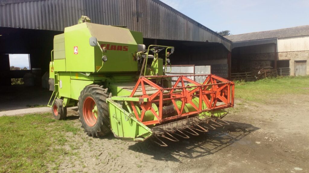 Claas Compact 30 Combine harvester for sale 1 McLaren Tractors