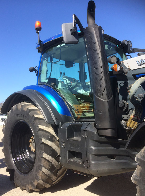 Valtra T144 Active 170hp 50k tractor with loader for sale 9 McLaren Tractors