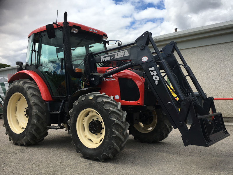 Zetor Proxima 8441 88hp 4wd tractor with loader for sale – SOLD