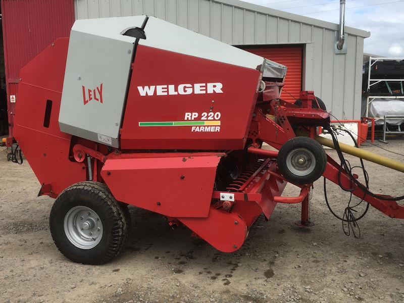 Welger RP220 Farmer fixed chamber rotor feed roller baler for sale