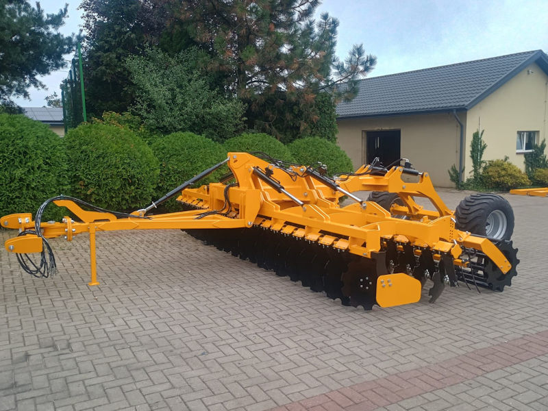 Staltech 5m trailed compact disc harrow for sale